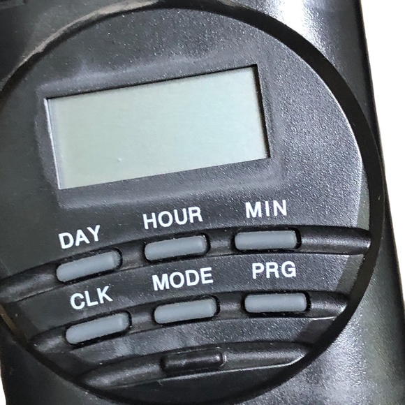 Defiant Power Strip 15 Amp 7-Day Indoor Digital Timer with 8-Outlet - Picture 7 of 15